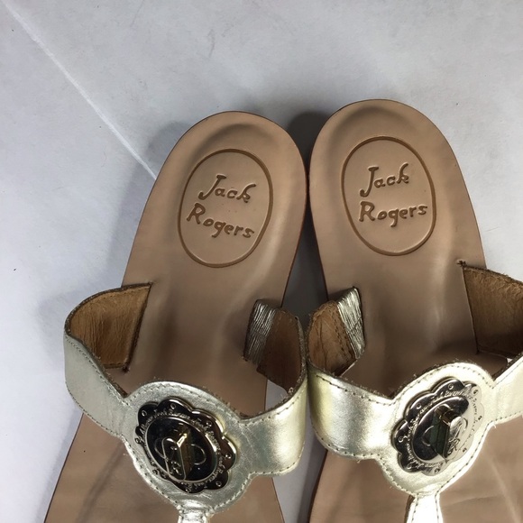 Jack Rogers Larissa Sandal in Platinum Size 8. - Picture 4 of 9